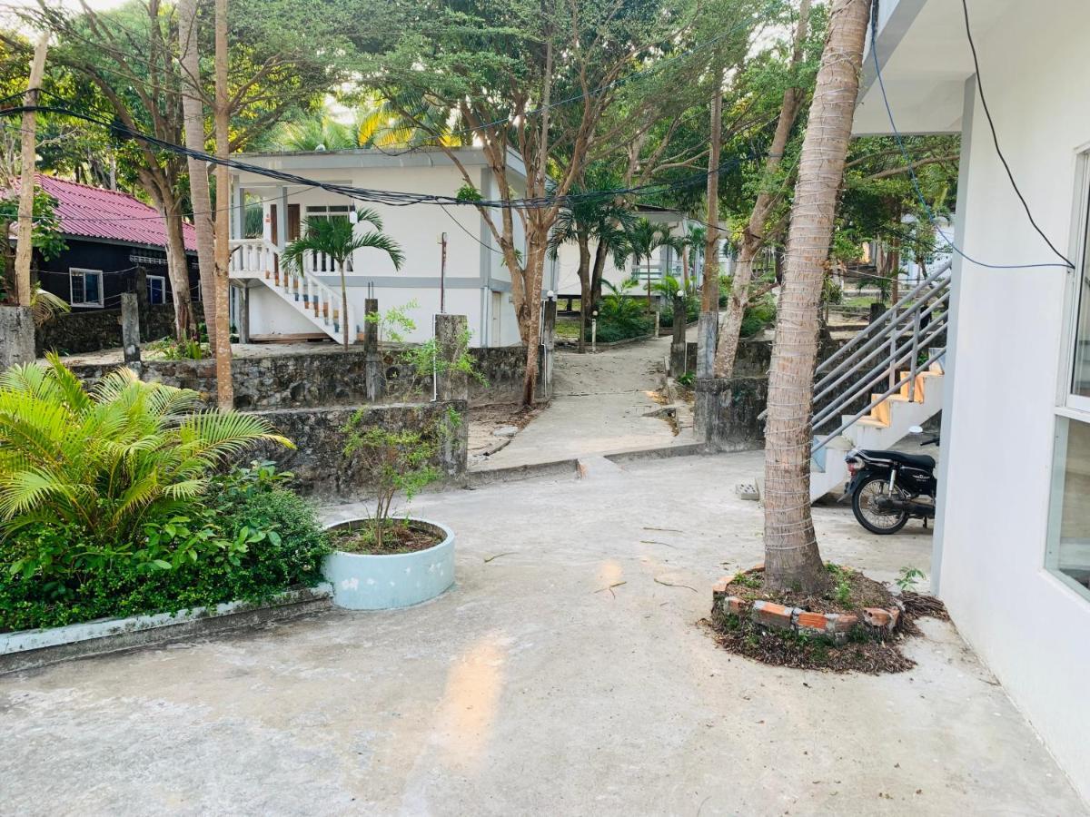 Studio di 80 m² in con 1 bagno privato in zona Spiaggia Coconut Beach Derm Tkov Village Esterno foto