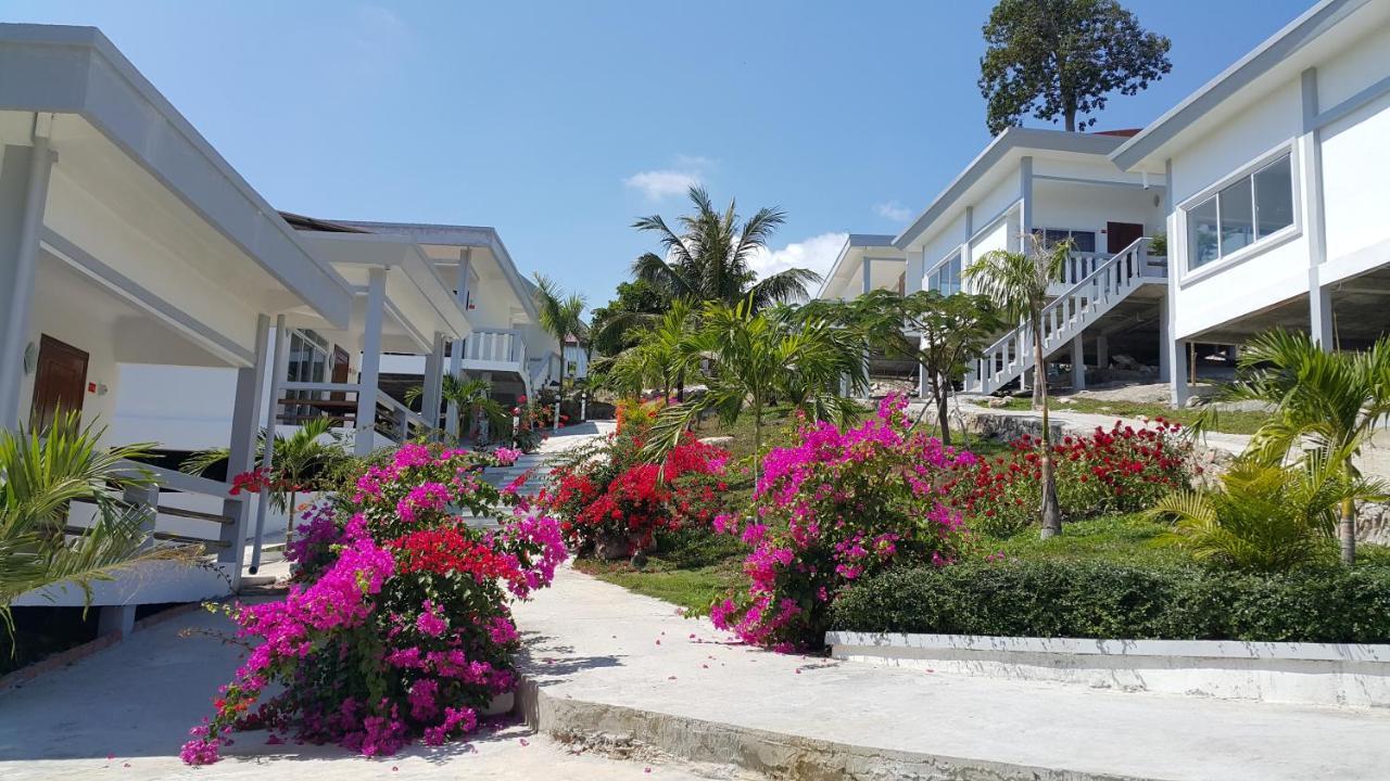 Studio di 80 m² in con 1 bagno privato in zona Spiaggia Coconut Beach Derm Tkov Village Esterno foto