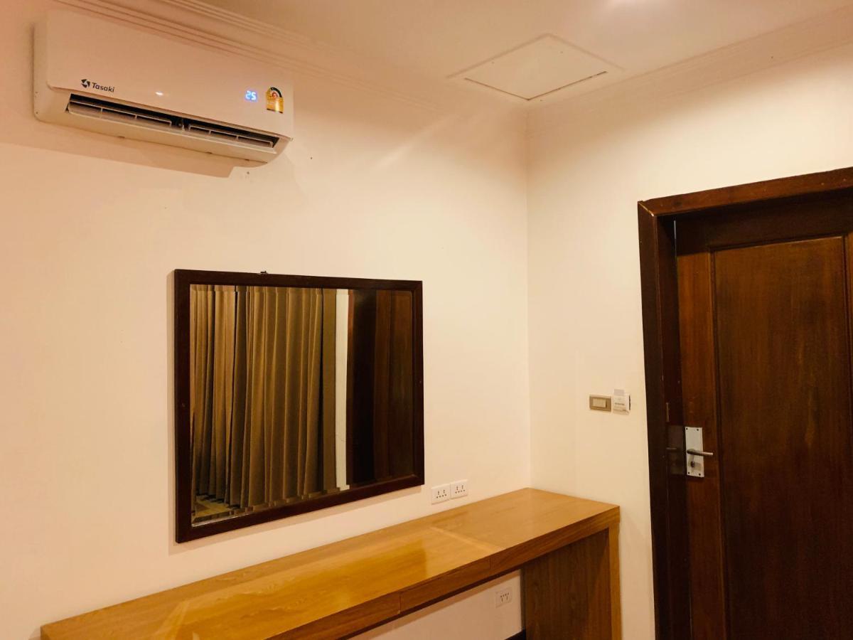 Studio di 80 m² in con 1 bagno privato in zona Spiaggia Coconut Beach Derm Tkov Village Esterno foto