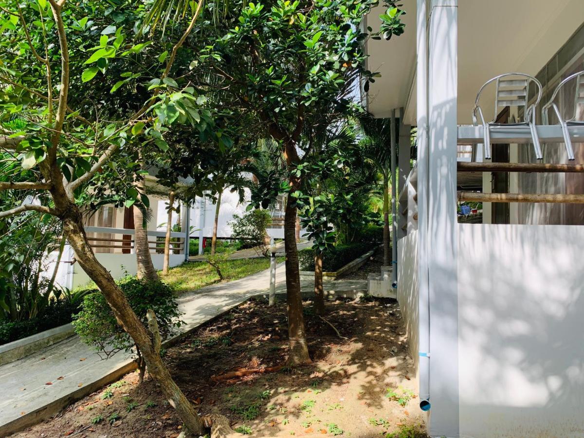 Studio di 80 m² in con 1 bagno privato in zona Spiaggia Coconut Beach Derm Tkov Village Esterno foto