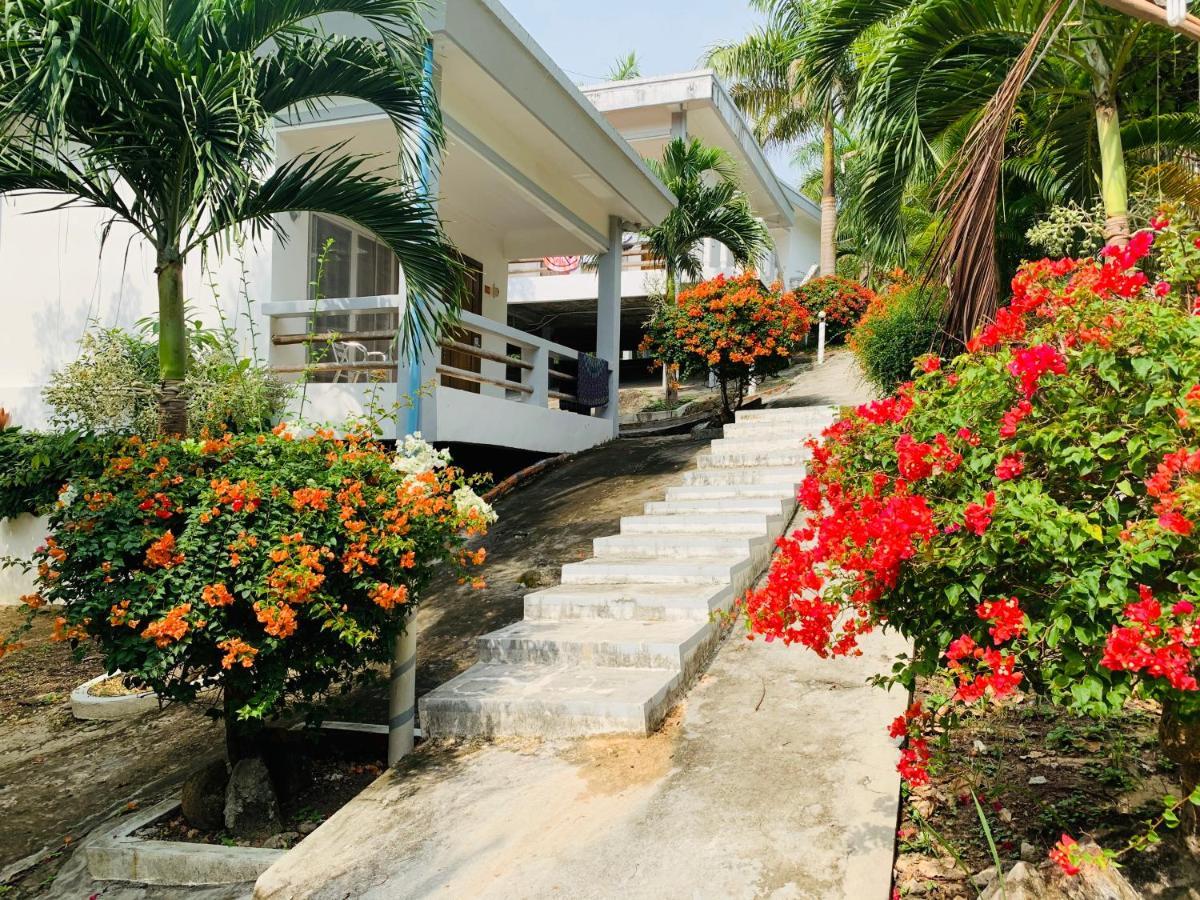 Studio di 80 m² in con 1 bagno privato in zona Spiaggia Coconut Beach Derm Tkov Village Esterno foto